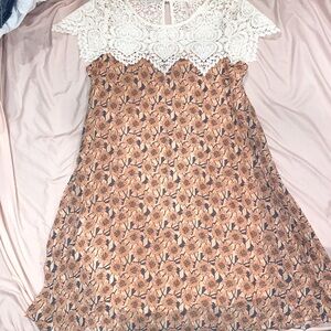 Xhiliration Floral Dress Size Medium
